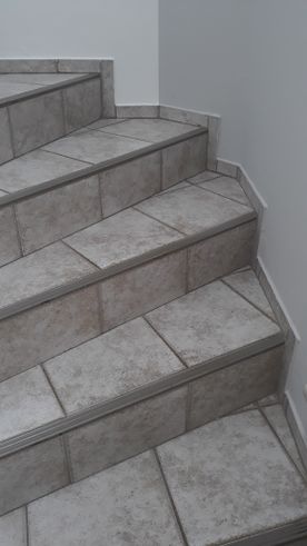Keramik - Treppe vorher